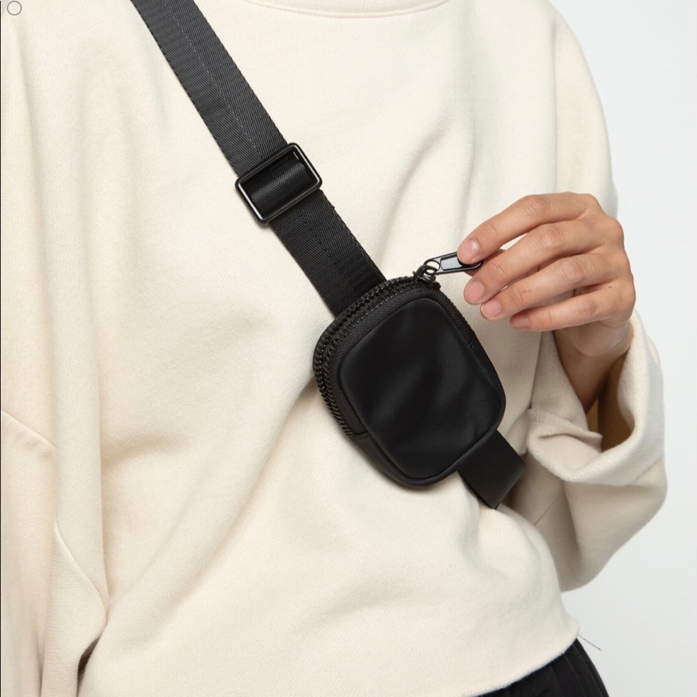 Oak + Fort mini fanny pack/should bag